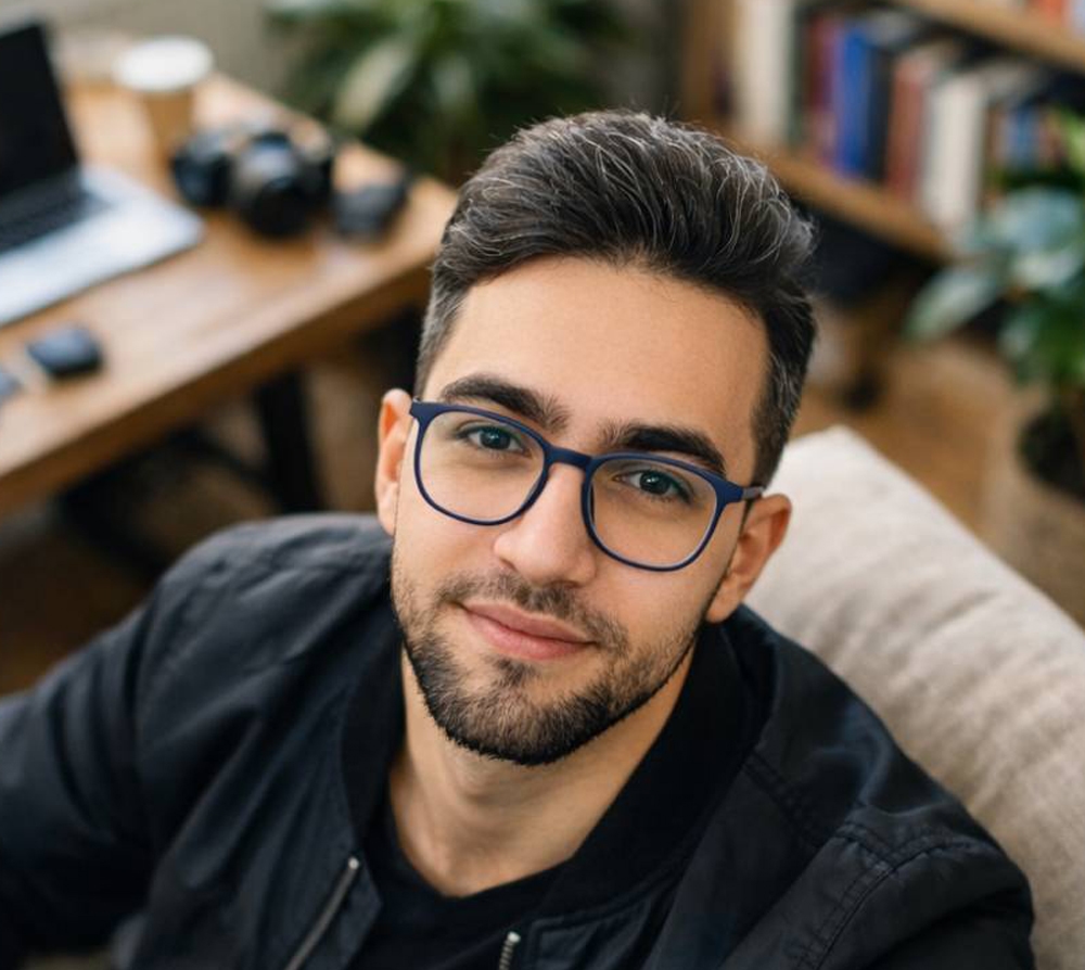 مشاهده رزومه و دورههای آموزشی استاد مهدی خزاعی استاد مهدی خزاعی - متخصص پایتون و AI در آکادمی برنامهنویسی و هوش مصنوعی داناورس